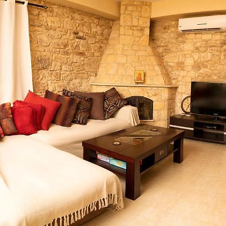 Salamiou Stone House Villa Paphos Exteriör bild