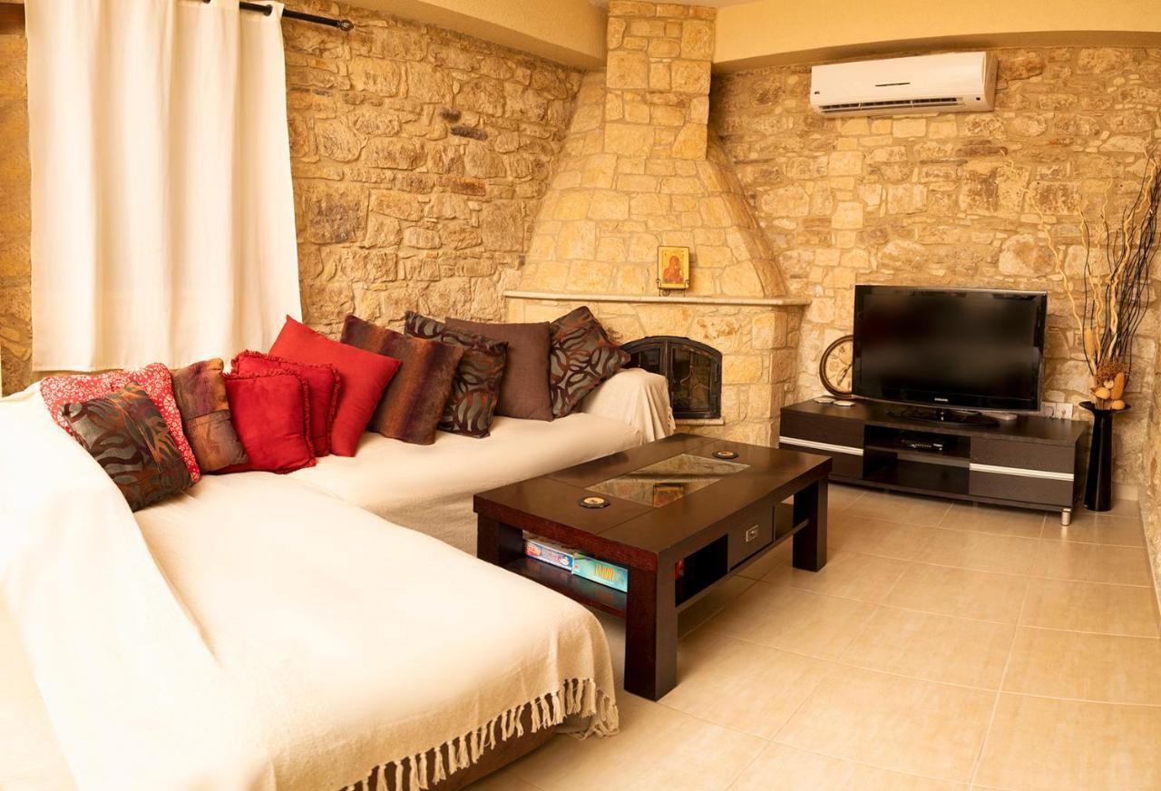 Salamiou Stone House Villa Paphos Exteriör bild